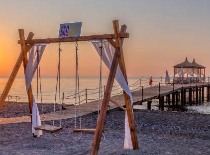 Amara Comfort Kemer تورنگار