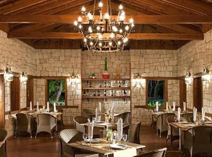 Akka Antedon Hotel تورنگار