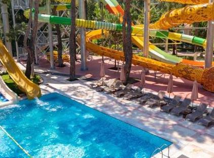 Akka Antedon Hotel تورنگار