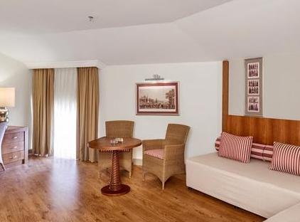 Akka Antedon Hotel تورنگار