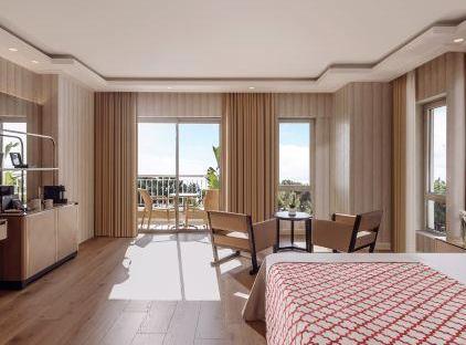 Akka Antedon Hotel تورنگار