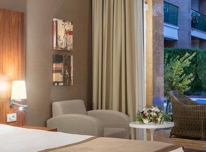 Nirvana Mediterranean Excellence تورنگار