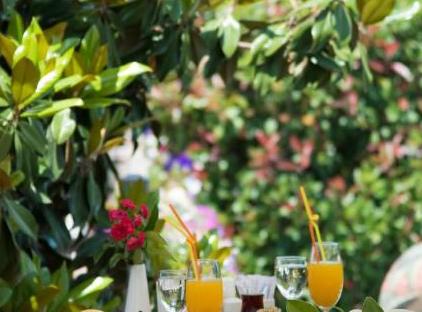 Kimera Hotel تورنگار