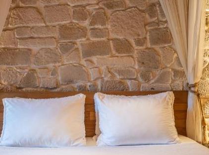 Kimera Hotel تورنگار