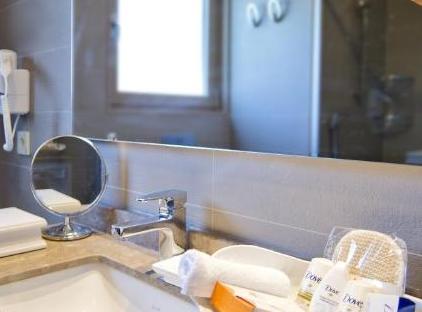 Kimera Hotel تورنگار