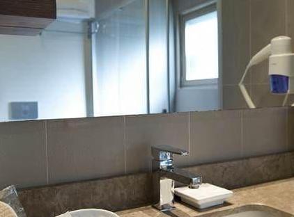 Kimera Hotel تورنگار