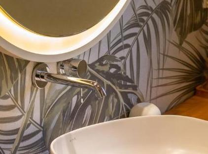 Kimera Hotel تورنگار