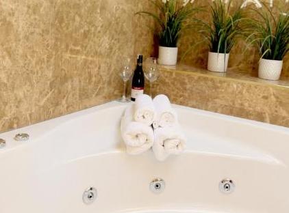 Truemar Hotels @ Suites تورنگار