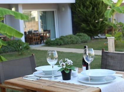 Truemar Hotels @ Suites تورنگار