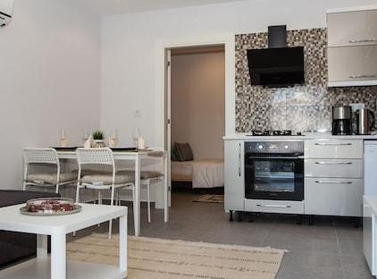 Truemar Hotels @ Suites تورنگار