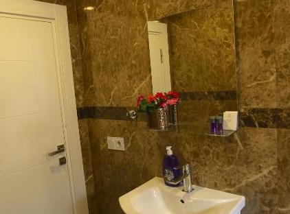 Truemar Hotels @ Suites تورنگار