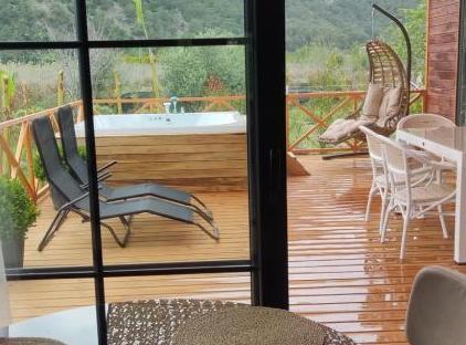 Villa Nar تورنگار