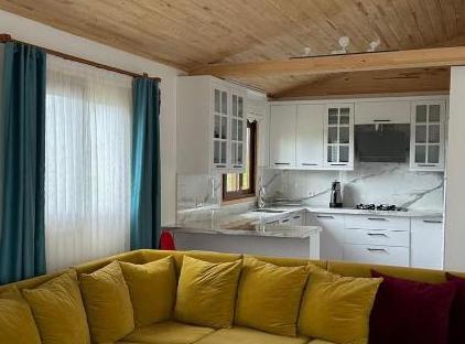 Villa Nar تورنگار