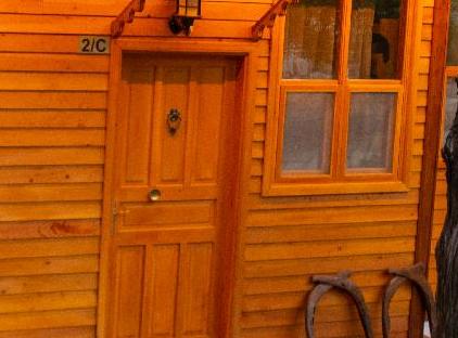 Trinitys Forest Bungalows تورنگار