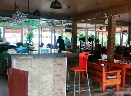 Pasa Restaurant & Pansiyon تورنگار