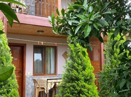 Plaj Hotel تورنگار