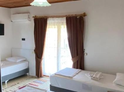 Plaj Hotel تورنگار