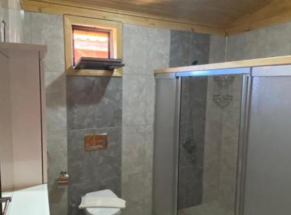Plaj Hotel تورنگار