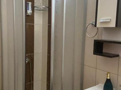 Plaj Hotel تورنگار
