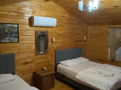 Plaj Hotel تورنگار
