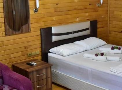 Plaj Hotel تورنگار