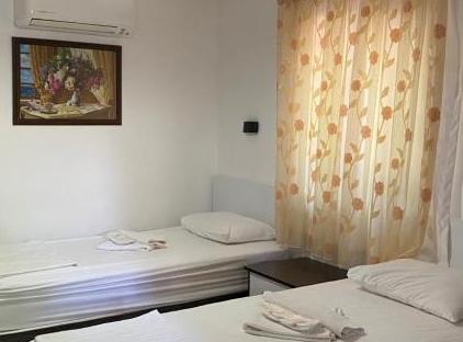 Plaj Hotel تورنگار