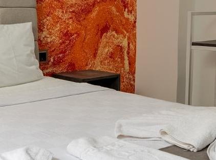 Euronova Hotel Residence تورنگار