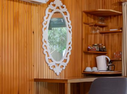 Etenna Bungalow Hotel تورنگار
