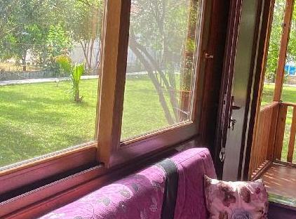 Şeker bungalow تورنگار