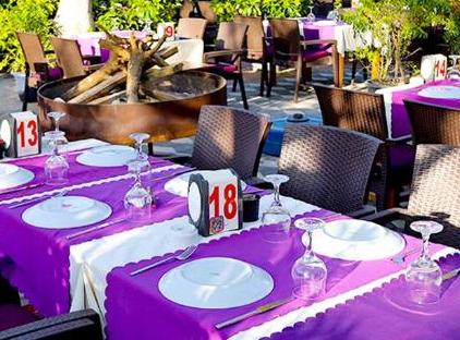Three Islands Bungalows تورنگار