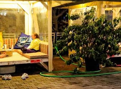 Three Islands Bungalows تورنگار