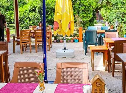 Three Islands Bungalows تورنگار