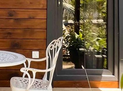 Cozy & beautiful Studio 200 meter to beach تورنگار