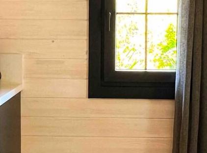 Cozy & beautiful Studio 200 meter to beach تورنگار
