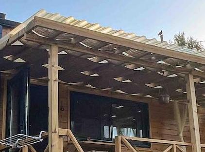 / beachside Cedar house تورنگار