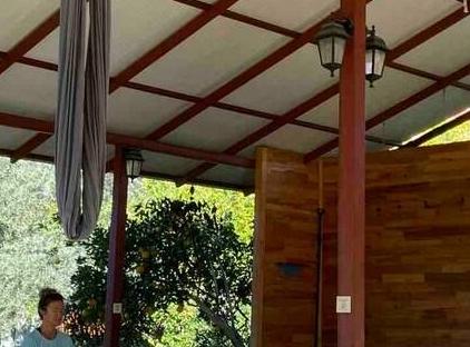 / beachside Cedar house تورنگار