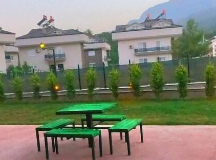 Same House Garden D1 تورنگار