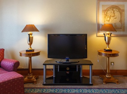 تور تهران هتل پارسیان استقلال تورنگار