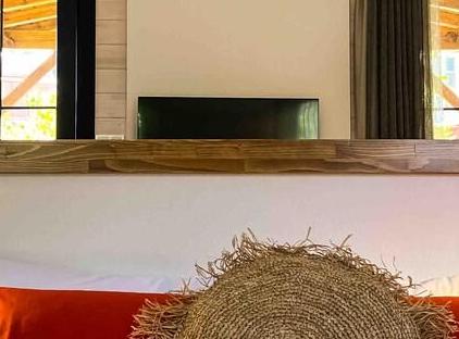 Cozy & beautiful Studio 200 meter to beach تورنگار