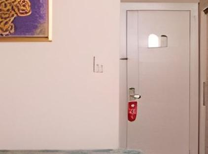 اورنج کانتی کمر تورنگار