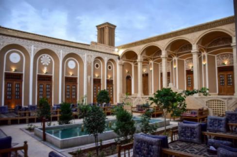 تور یزد هتل دربار