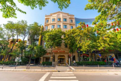 تور تبریز هتل آزادیاز کرمان