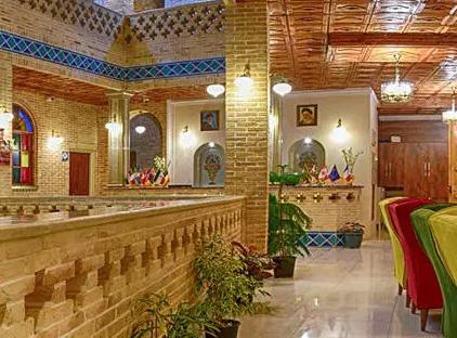 تور شیراز هتل درباری تورنگار