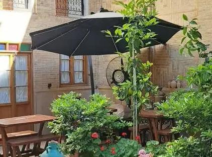 تور شیراز هتل سنتی طاوسی تورنگار