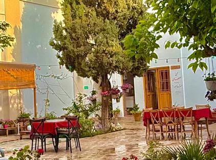 تور اصفهان اقامتگاه سنتی عمارت سنبلستان تورنگار