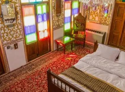 تور اصفهان اقامتگاه سنتی معتمدی تورنگار