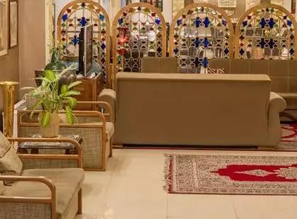 تور اصفهان هتل ملک تورنگار