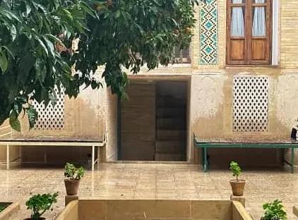 تور شیراز هتل سنتی عمارت امیریه تورنگار