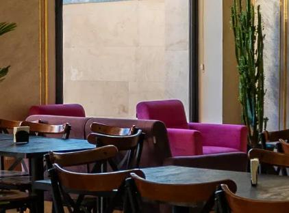 تور اصفهان هتل سنتی آوات تورنگار