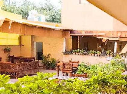 تور شیراز هتل سنتی دشتی تورنگار